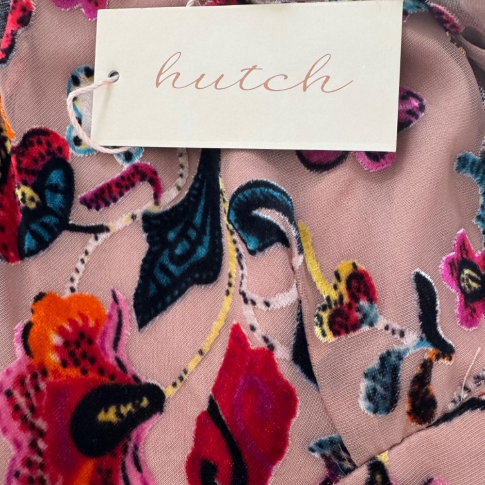 Hutch - Picture 4 of 4
